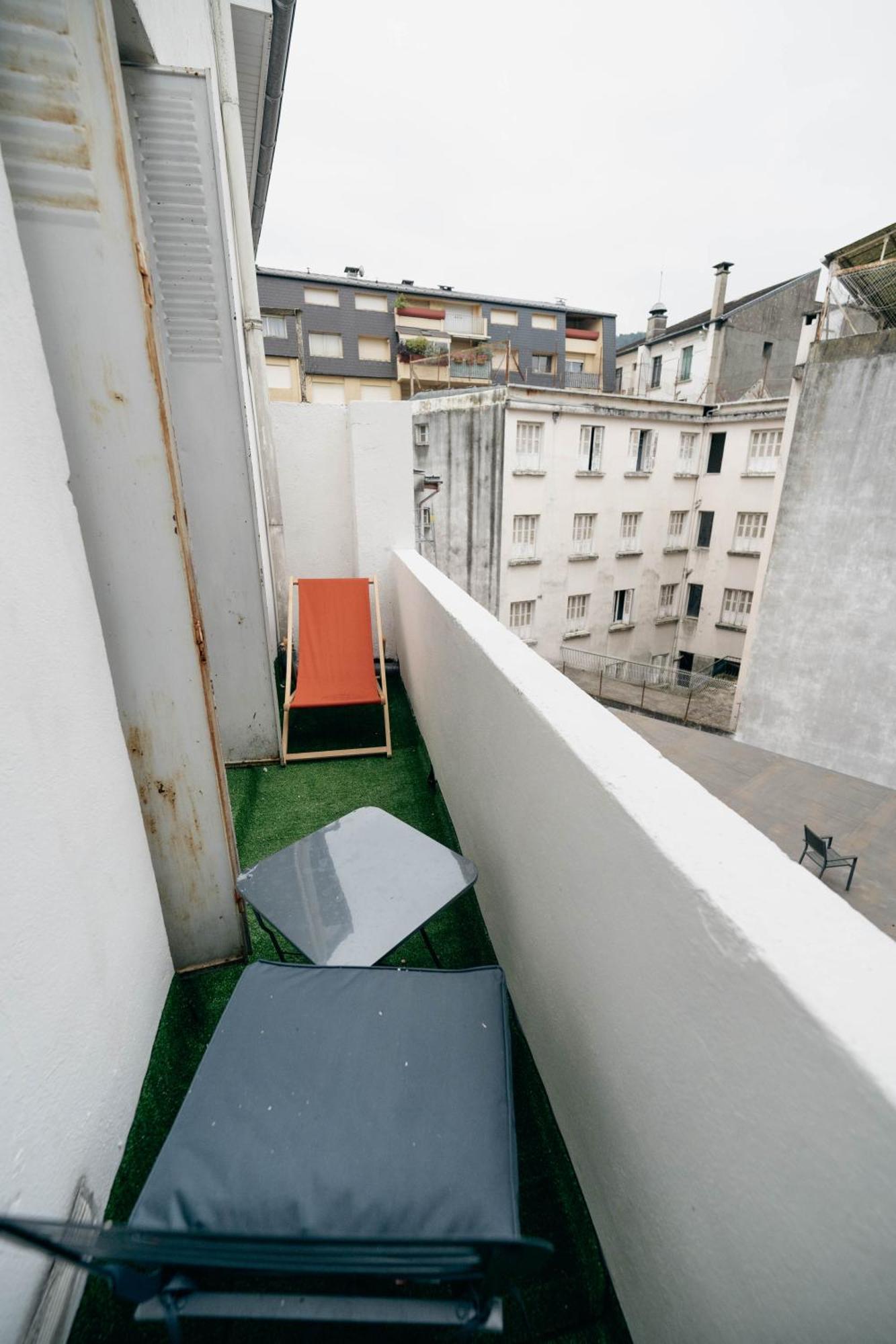 Verdant Oasis - Proche Du Centre - Wifi Gratuit - Parking A Proximite Lurdy Exteriér fotografie
